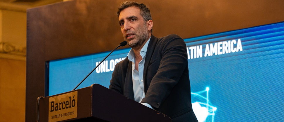 Embajador de Inglaterra resalta que El Salvador está a la cabeza del desarrollo en la región