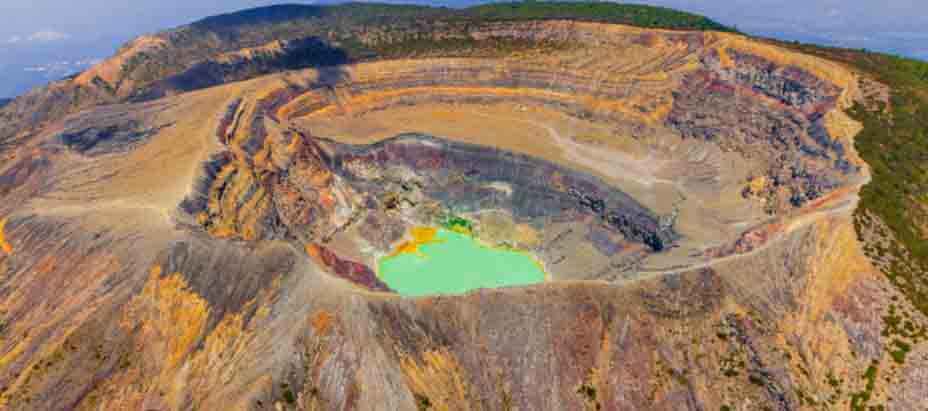Por los fuertes vientos: prohíben visitar el cráter de Santa Ana
