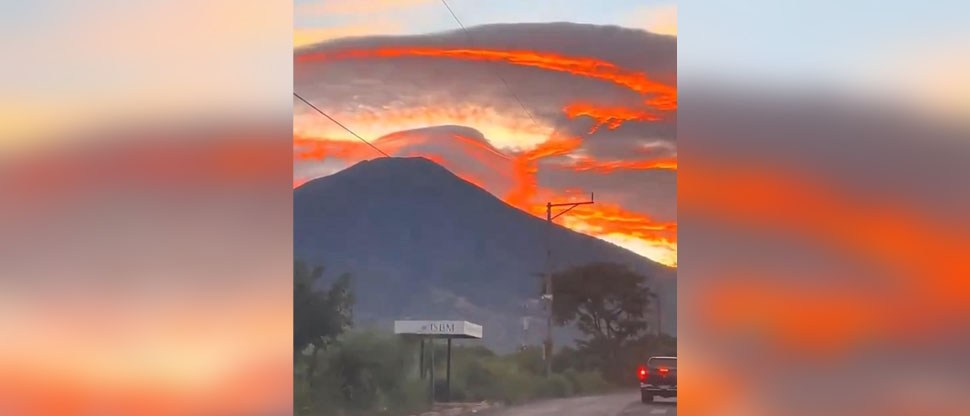 Viralizan tremenda postal del amanecer en el volcán de San Miguel