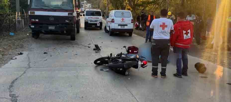 Biker y su acompañarte fallecen tras manejar a excesiva velocidad en Metapán