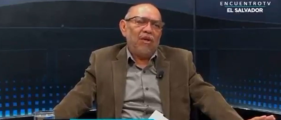 Director de diario colatino exige a periodistas salvadoreños a decir que Maduro fue secuestrado