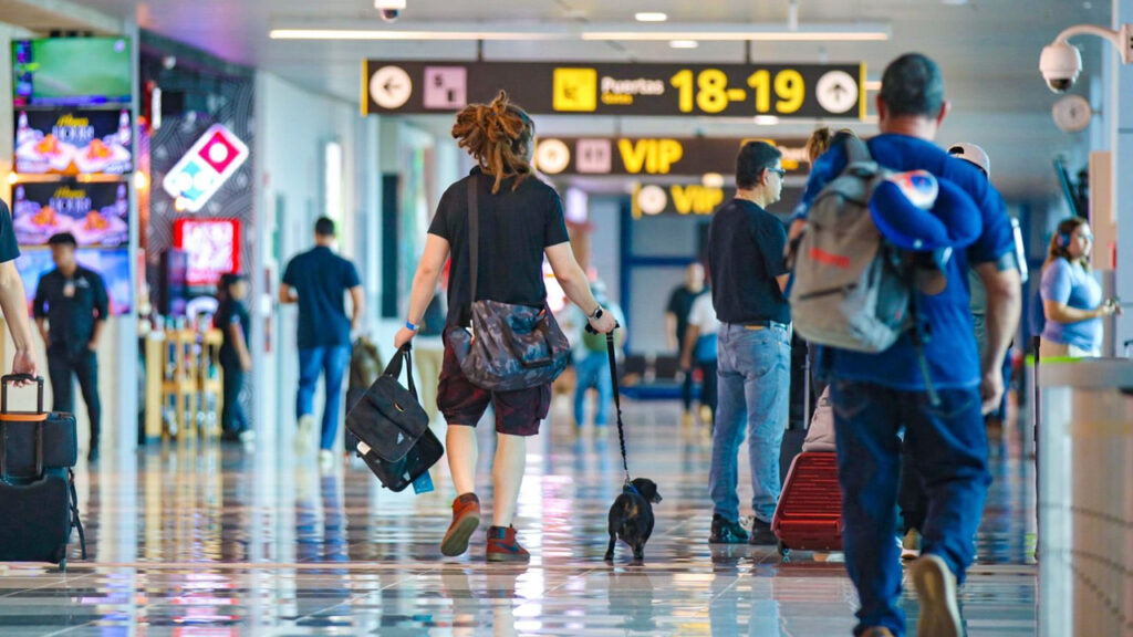 Aeropuerto internacional de El Salvador atendió a más de 5 millones de pasajeros en 2025