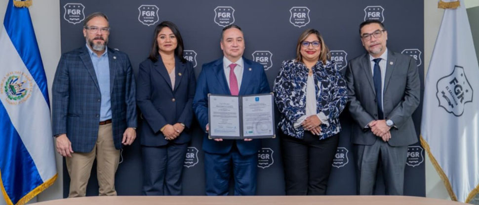 Fiscalía recibió certificación por gestión antisoborno