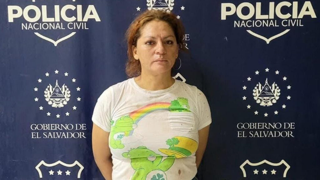 Mujer podría pasar hasta cuatro décadas en prisión por acabar con la vida de dos hombres en San Miguel