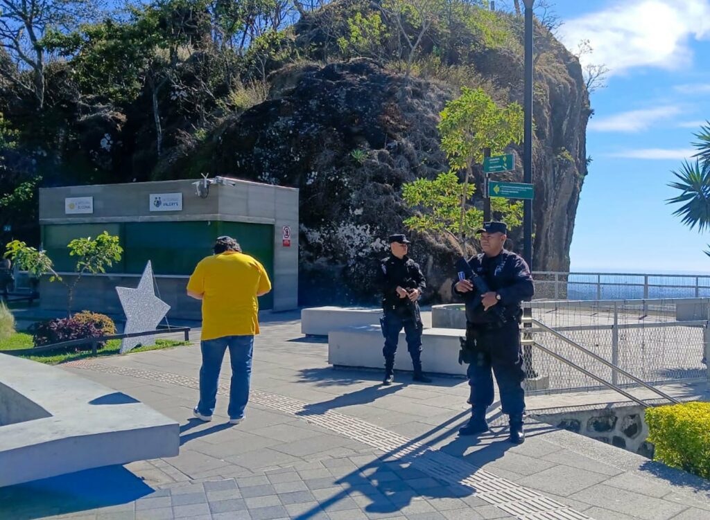 Continúan los patrullajes de seguridad en los sitios turísticos del país