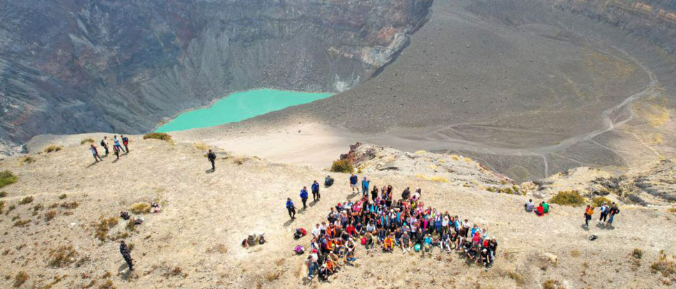Restringen temporalmente el acceso al cráter del volcán de Santa Ana