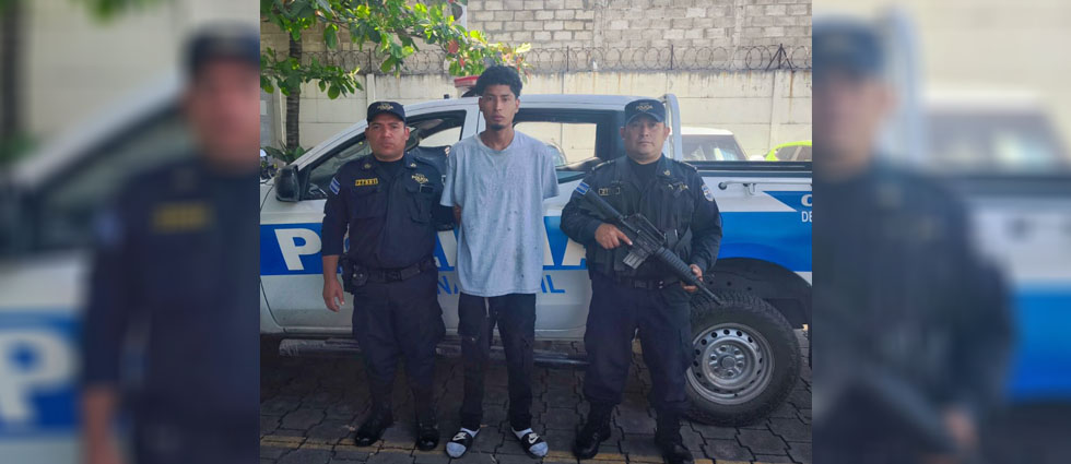 La Libertad: arrestan a sujeto tras lesionar a un hombre con una hoja de afeitar mientras bebían alcohol