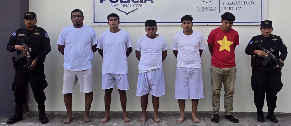 ¡Efectividad policial! Caen sujetos por arrebatar la vida a un joven tras discusión mientras bebían alcohol