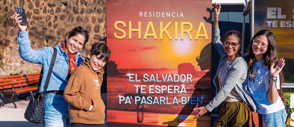 ¡Más turistas siguen ingresando a El Salvador para disfrutar de la residencia centroamericana de Shakira!