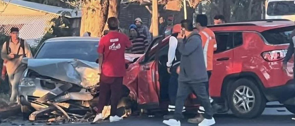 Conductores provocan fuerte accidente vial en Usulután