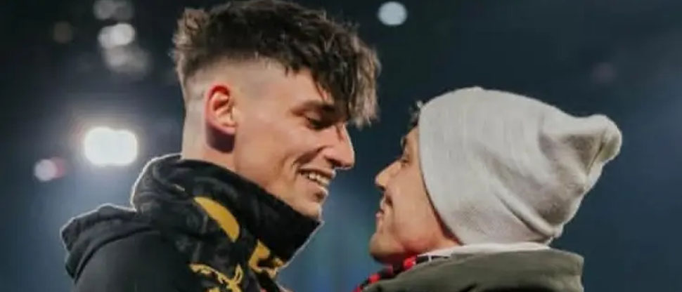 Árbitro le pide matrimonio a su novio antes de un partido de la Bundesliga