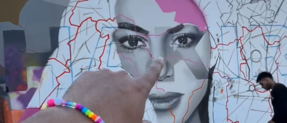 Así avanza el mural de Shakira elaborado por el artista urbano TNT