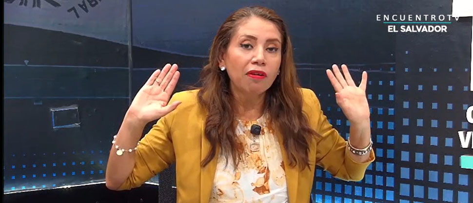 Bethy Arana: “Tienen ahorita el aval del pueblo ignorante, pero no el aval de los intelectuales”