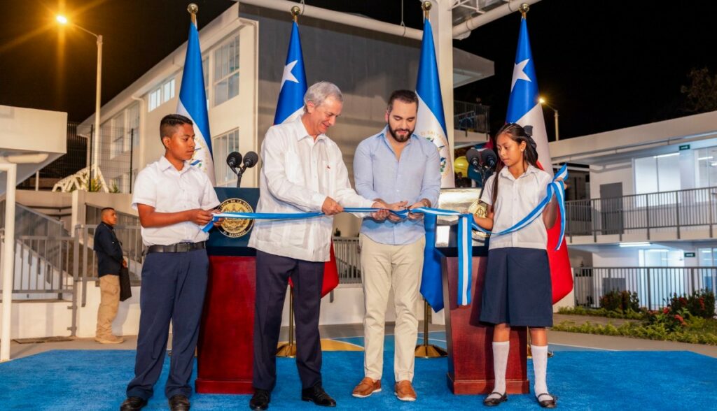 Presidente Bukele inaugura 70 nuevas escuelas a nivel nacional