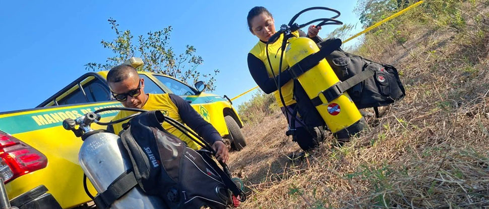 FOTOS: así fue la recuperación del cuerpo de pescador ahogado ayer en la Poza Encantada
