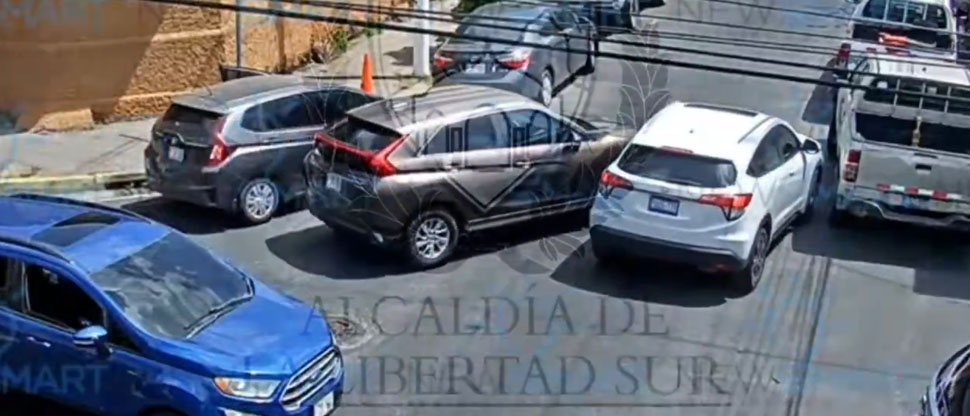 Captan racha de choques en Santa Tecla provocada por la imprudencia al conducir 