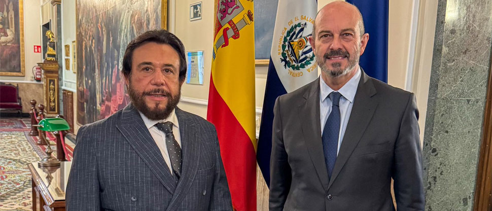 Vicepresidente Félix Ulloa sostiene reunión de trabajo con el presidente del Senado de España