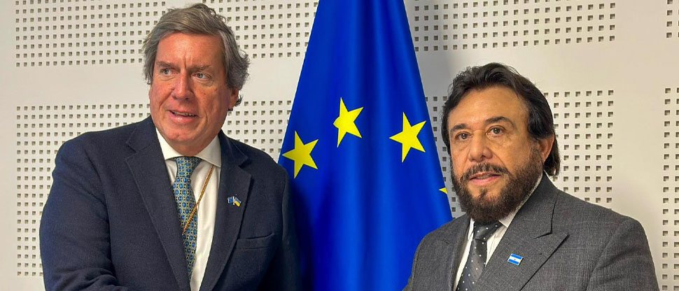 Vicepresidente Félix Ulloa se reúne con eurodiputado Gabriel Mato