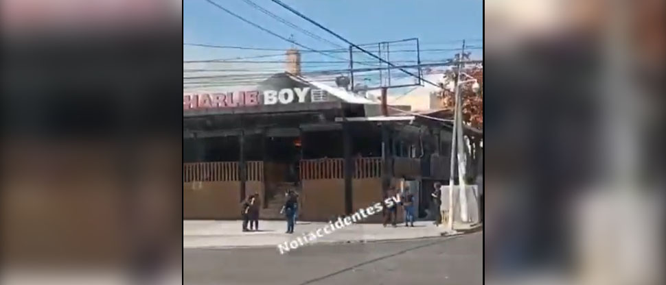 Se incendia reconocida pizzería en Ciudad Merliot