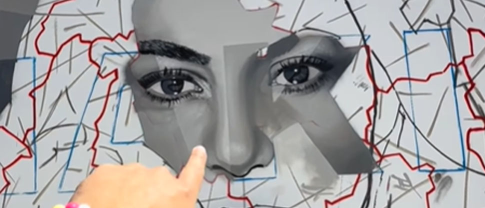 Popular grafitero TNT elabora un mural para Shakira