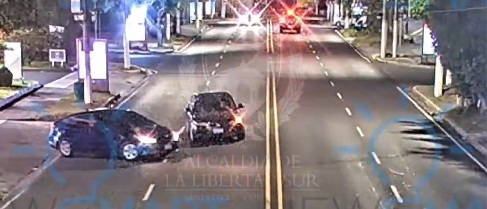 Captan racha de accidentes en las primeras horas de este miércoles en Santa Tecla