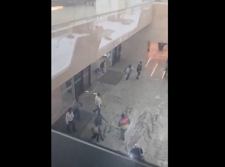 Caos y tensión en Aeropuerto Internacional de Guadalajara tras ataques armados en la región