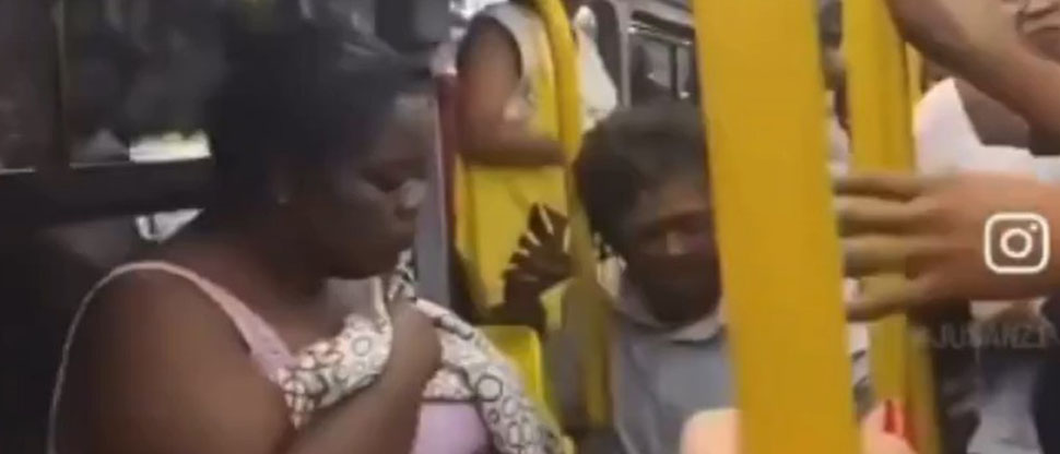 Brasil: mujer defeca en transporte colectivo y arroja las heces a los pasajeros