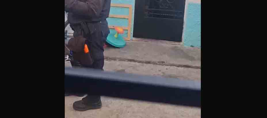 Mujer denuncia a su vecina en Chalchuapa «por vestirse mal»