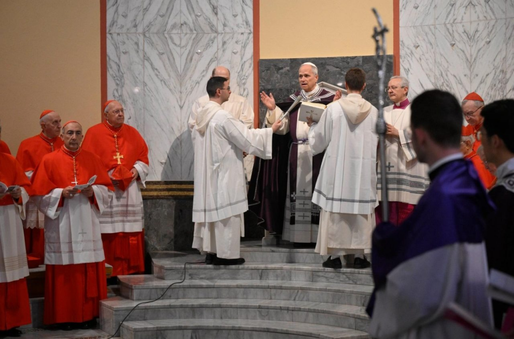 León XIV preside el primer Miércoles de Ceniza de su pontificado