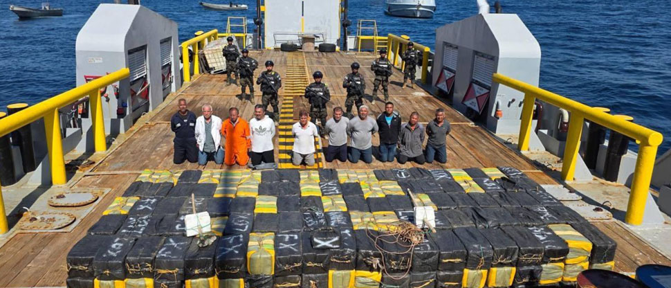Marina Nacional realiza la incautación de droga más grande de la historia del país