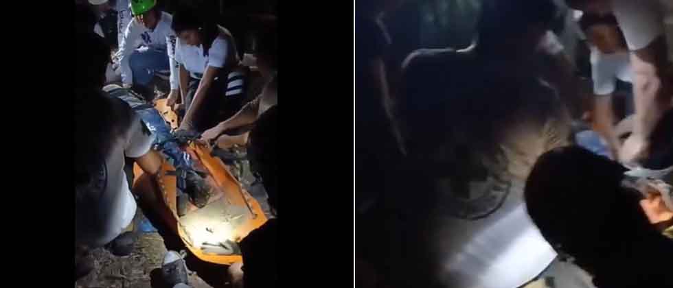 Rescatan con vida a joven que cayó a un barranco de 20 metros en Soyapango