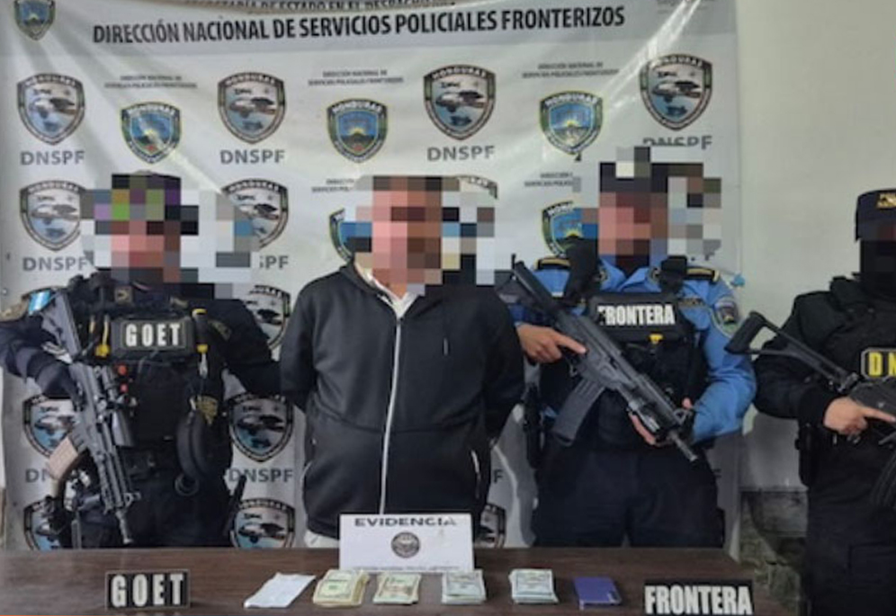 Salvadoreño es capturado en Honduras con miles de dólares