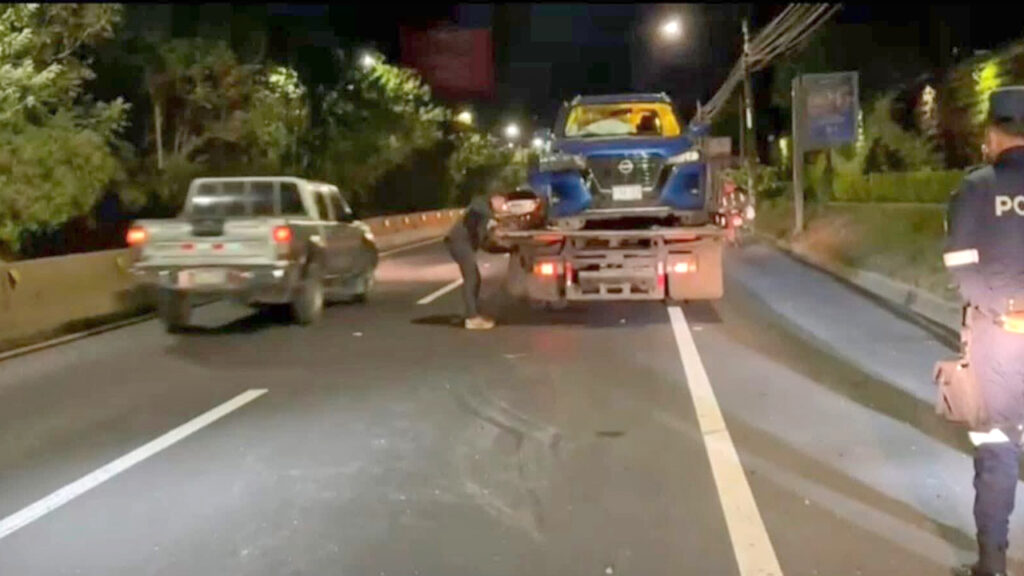 Conductor pierde el control y se accidenta sobre bulevar Jerusalén