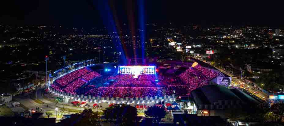 Shakira realiza segundo concierto con casa llena en el Mágico González