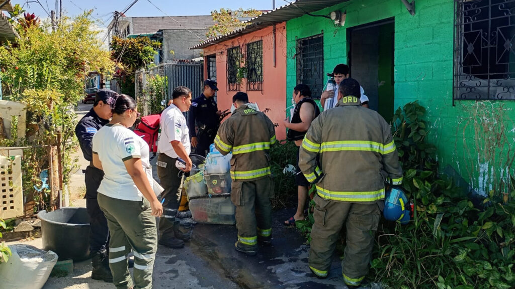 Tambo de gas explota y deja a un hombre con graves quemaduras en Ilopango