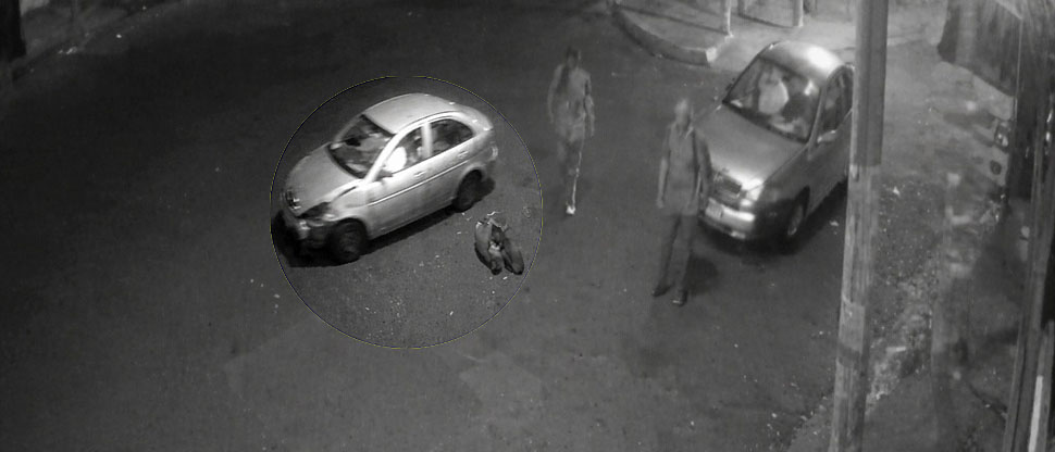 Captan el momento cuando conductor huye tras arrollar a adulto mayor en San Salvador