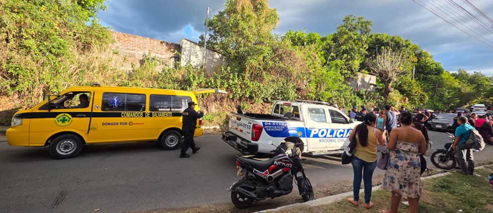 Joven motociclista resulta lesionado tras la invasión de carril de una motociclista en La Libertad