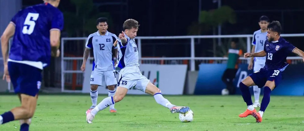 Nathan Ordaz salva de la derrota  a La Selecta ante República Dominicana