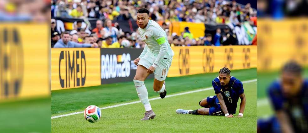 El mejor jugador del Barca, Raphinha, se perderá los cuartos de Champions tras lesión ante Francia