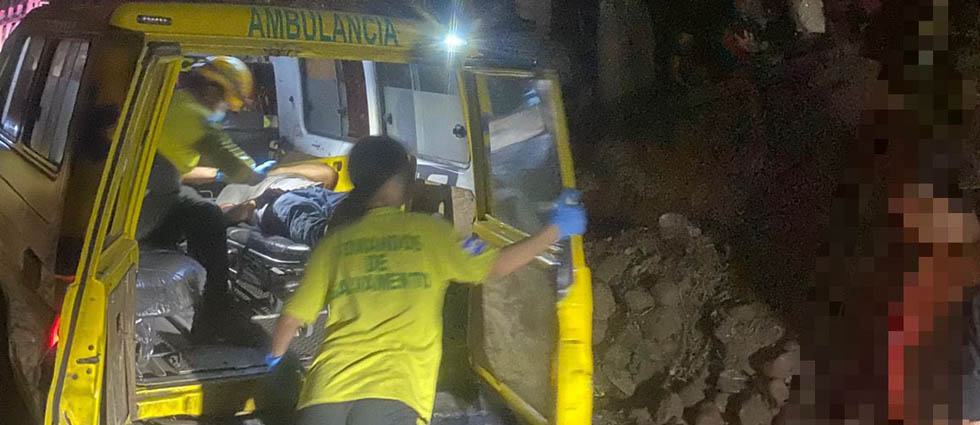 Comandos auxilia a un hombre tras ingerir raticida en Cabañas