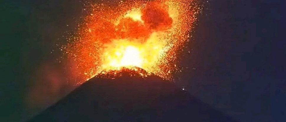 Guatemala: captan impresionante momento cuando volcán de Fuego hace erupción  