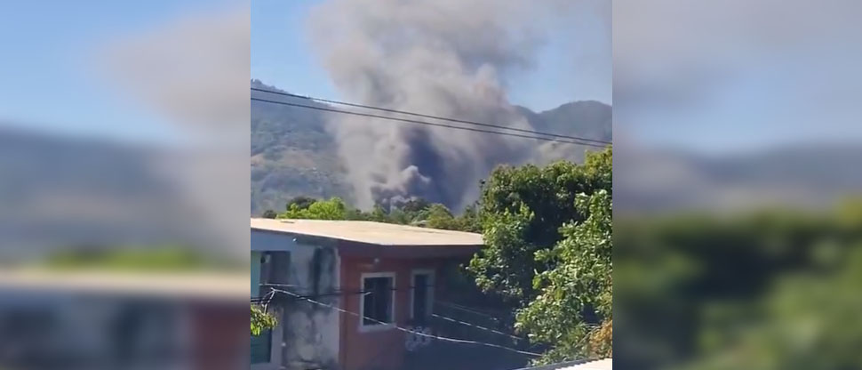 Reportan fuerte incendio en zona cercana a exterminal de Oriente