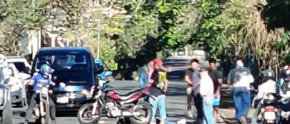 Exceso de velocidad deja dos motociclistas gravemente heridos tras choque en Morazán