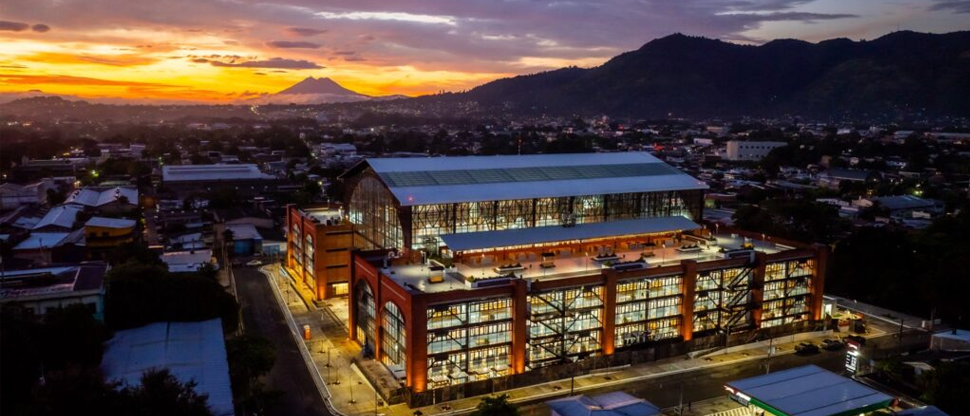Estos son los horarios especiales de los mercados de San Salvador esta Semana Santa