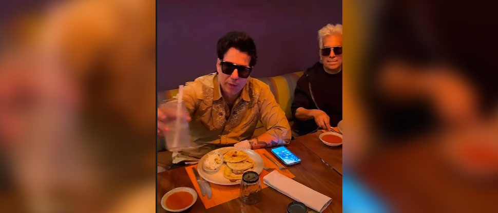 Los Rabanes ya se encuentran en el país y no perdieron la oportunidad de saborear las pupusas