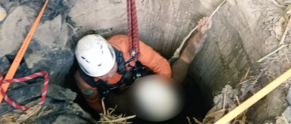 Rescatan a hombre que cayó en un pozo en Ciudad Delgado
