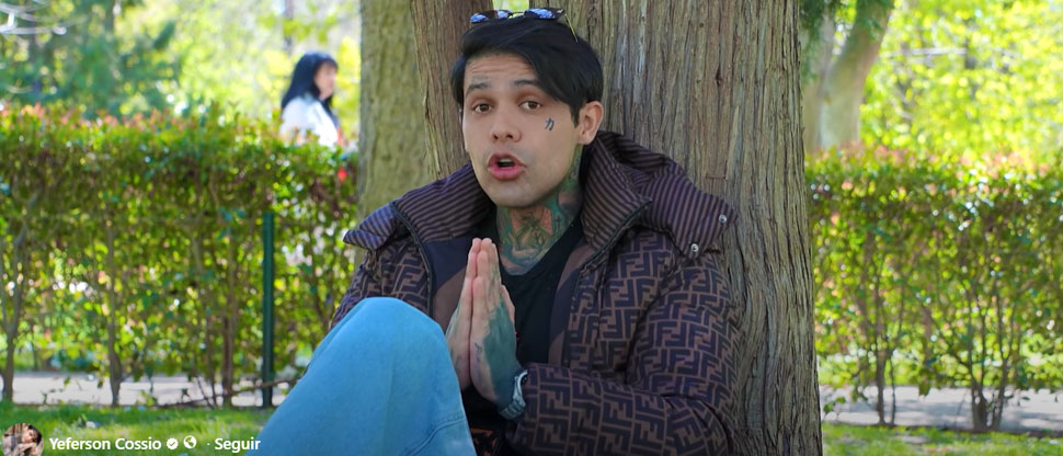Yeferson Cossio no aguanta que lo “funen” y da su versión sobre el incidente en un avión