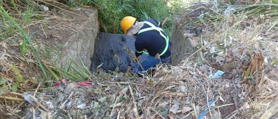 Realizan jornada de limpieza de calles, cunetas y tragantes en Comasagua