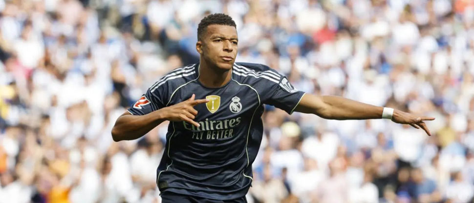 Mbappé viajó a Francia para tratar su lesión de rodilla