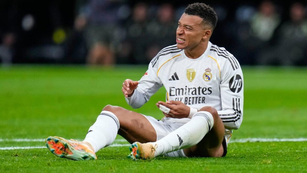 Francia: presionan a Mbappé para que no juegue más con el Madrid o se perderá el mundial